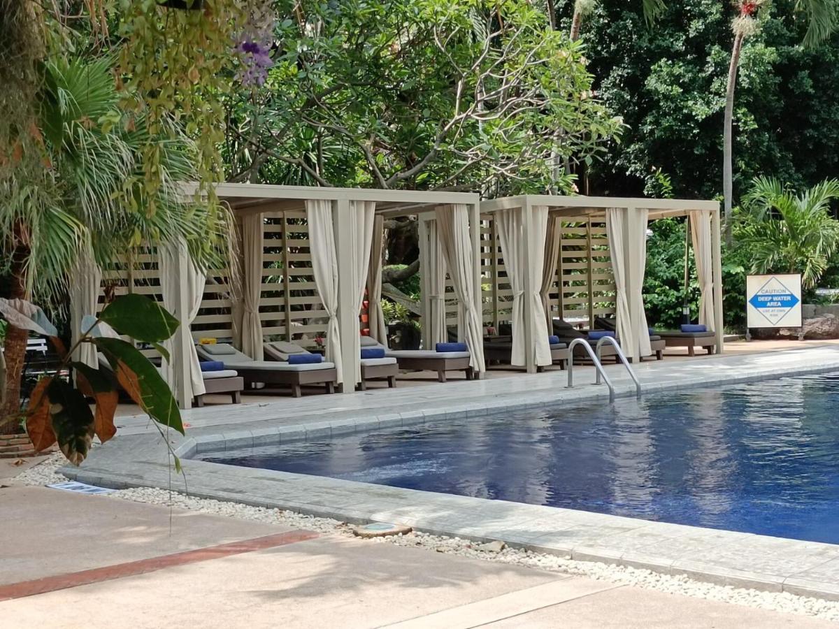Let'S Hyde Pattaya Resort & Villas - Pool Cabanas Luaran gambar