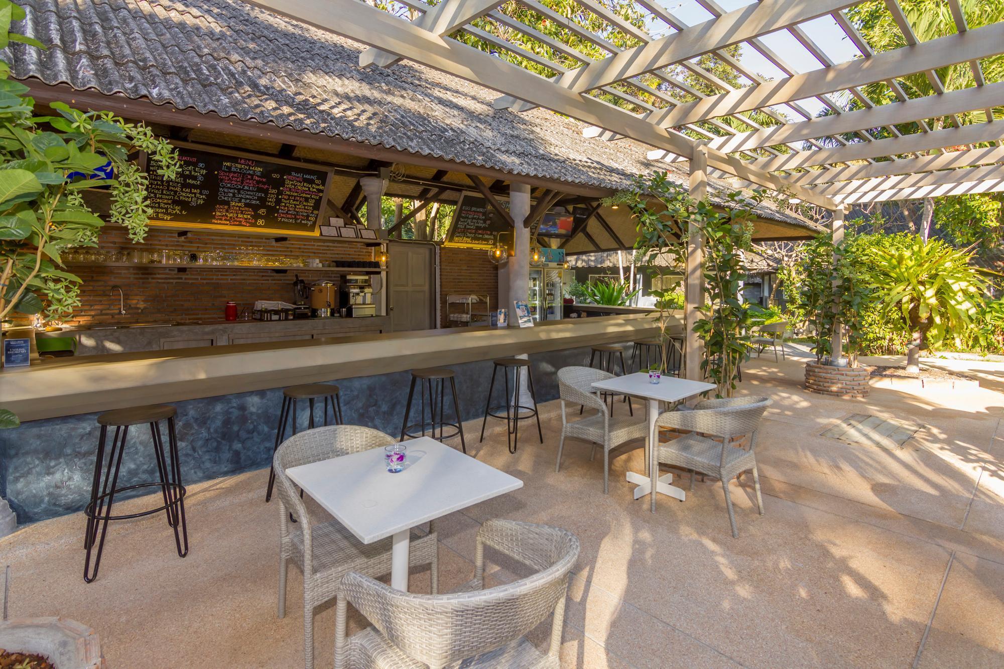 Let'S Hyde Pattaya Resort & Villas - Pool Cabanas Luaran gambar