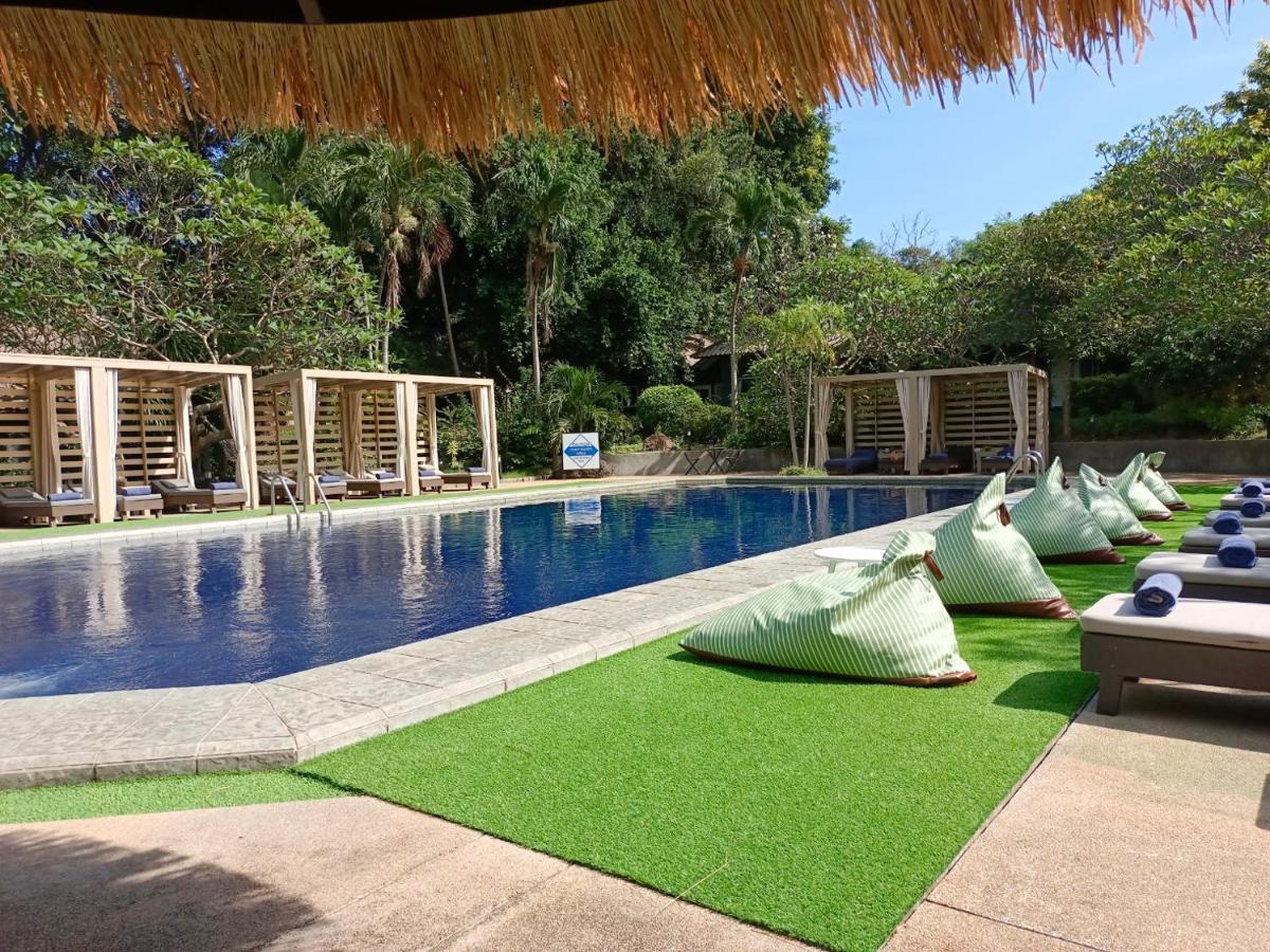 Let'S Hyde Pattaya Resort & Villas - Pool Cabanas Luaran gambar