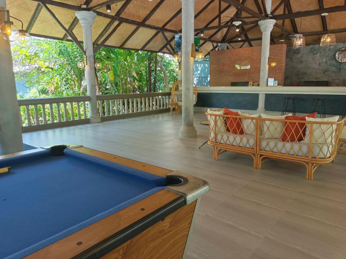 Let'S Hyde Pattaya Resort & Villas - Pool Cabanas Luaran gambar