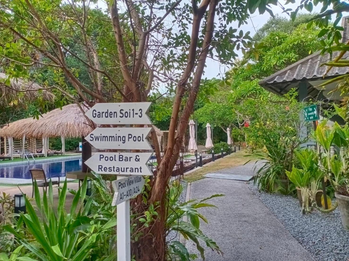 Let'S Hyde Pattaya Resort & Villas - Pool Cabanas Luaran gambar