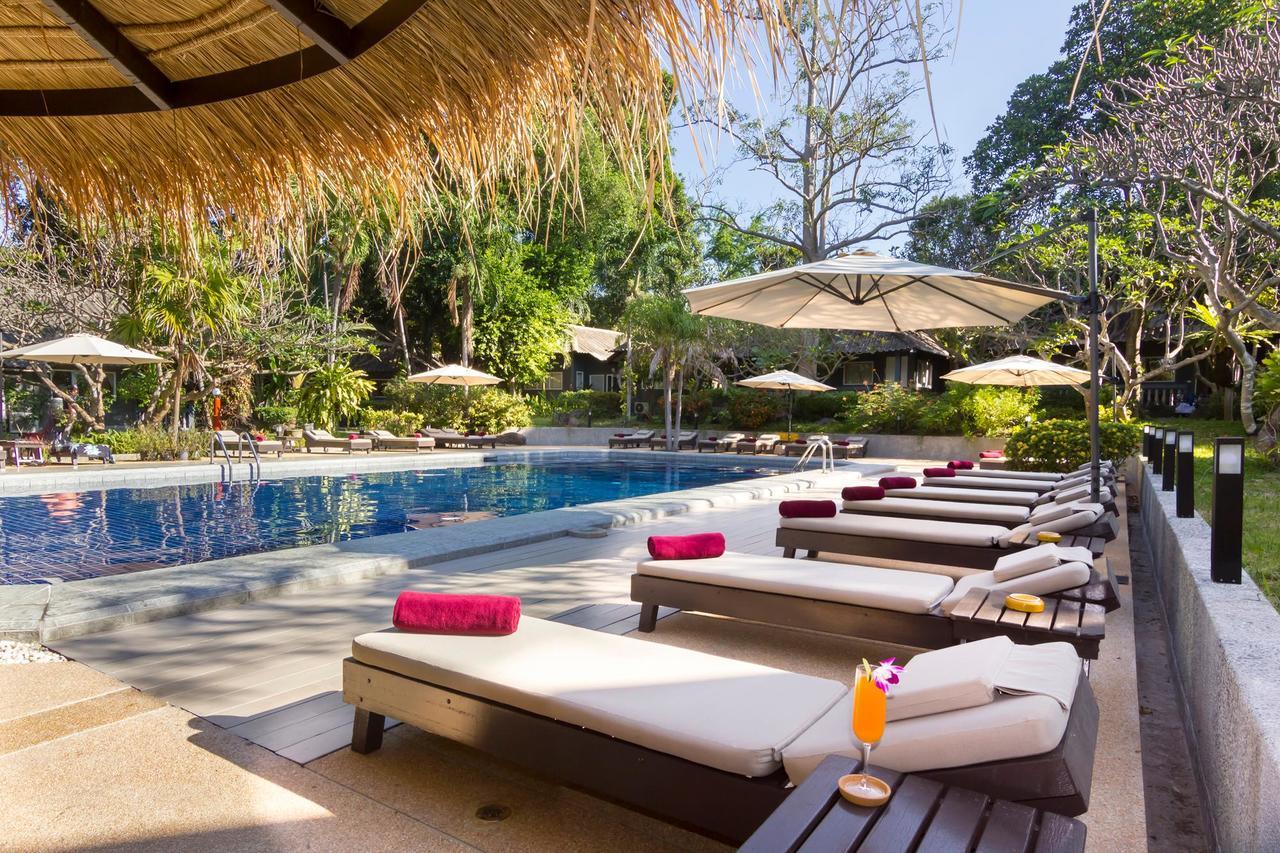 Let'S Hyde Pattaya Resort & Villas - Pool Cabanas Luaran gambar