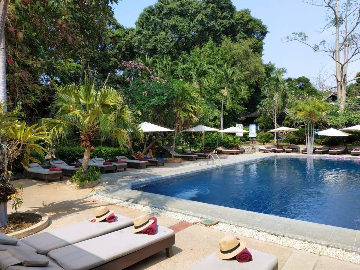 Let'S Hyde Pattaya Resort & Villas - Pool Cabanas Luaran gambar